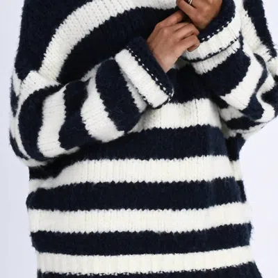 Molly Bracken Striped Knitted Jumper Sweater In White/navy In Blue