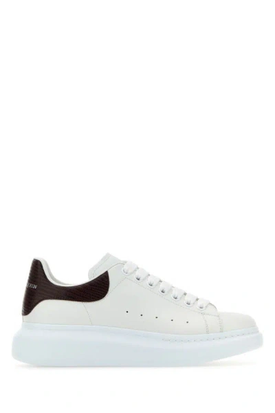 Alexander Mcqueen Man White Leather Sneakers With Burgundy Leather Heel