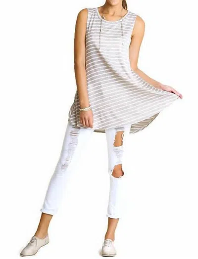 Umgee Sleeveless Low Sides Striped Tunic In Mocha And White In Multi