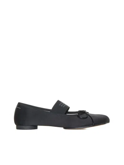 Mm6 Maison Margiela Flat Shoes In Black