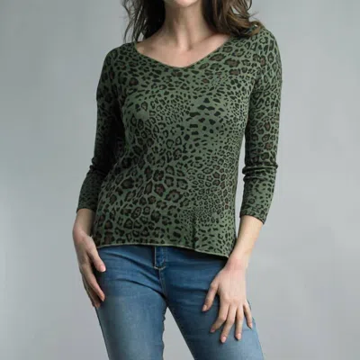 Tempo Paris Leopard Print V Neck Sweater In Olive In Green
