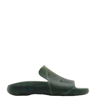 Burberry Stingray Logo-embellished Slides In Green