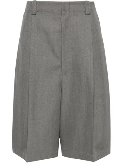 Jacquemus Le Bermuda Salti Wool Shorts In Grey