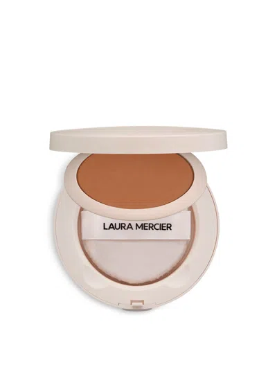 Laura Mercier Ultra Blur Pressed Setting Powder Translucent Medium Deep In White