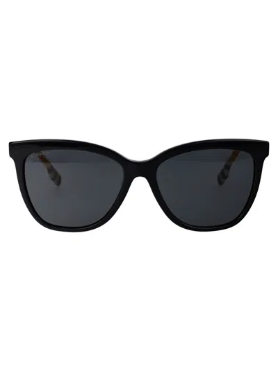 Burberry Sunglasses In 385387 Black