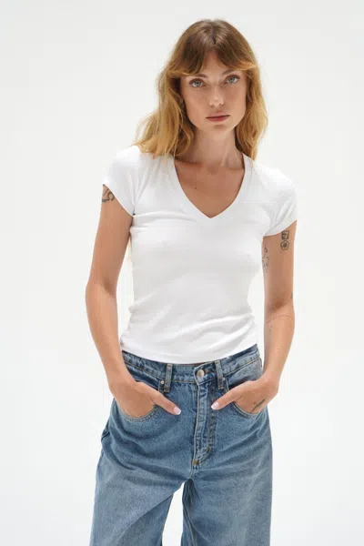 Lna Clothing Fitted Rib V Neck Tee In White