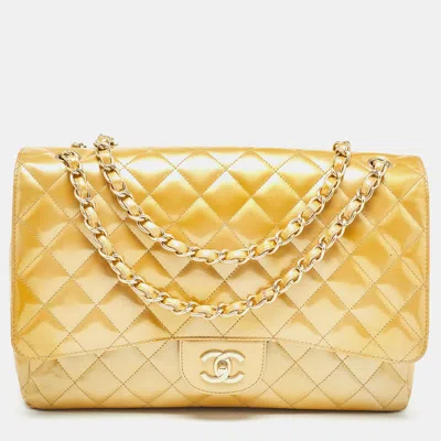 Pre-owned Chanel Quilted Patent Leather Maxi Classic Single Flap Bag In Gold