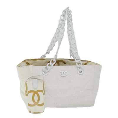 Pre-owned Chanel Matelassé White Canvas Tote Bag ()