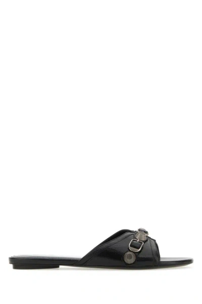 Balenciaga Le Cagole Leather Flat Sandals In Black