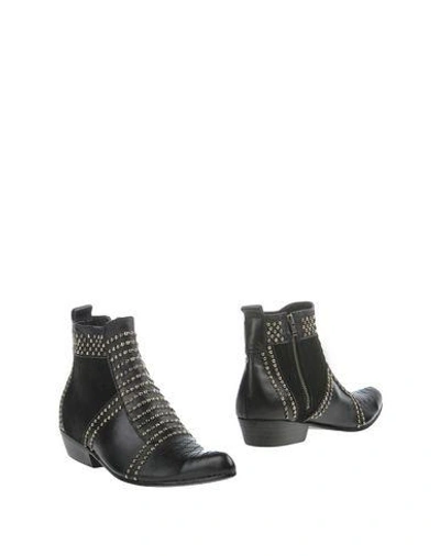 Anine Bing Ankle Boot In Black