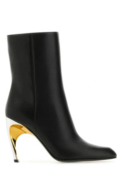 Alexander Mcqueen Woman Black Leather Armadillo Ankle Boots