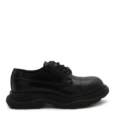 Alexander Mcqueen Derby Tread Lace Up Shoes In Black