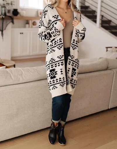 Andree By Unit Drive To The Cabin Cardigan In Aztec Print White
