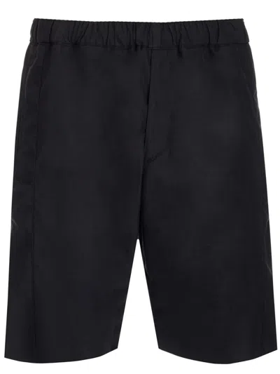 Alexander Mcqueen Classic Black Cotton Bermuda Shorts For Men: Ss22 Collection