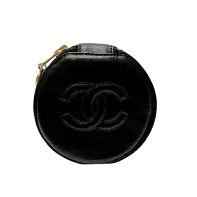 Pre-owned Chanel Logo Cc Black Leather Clutch Bag ()