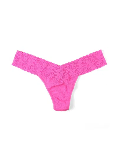 Hanky Panky Petite Size Signature Lace Low Rise Thong In Pink