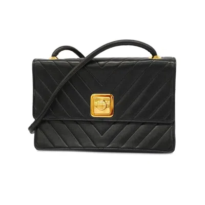Pre-owned Chanel V-stich Black Leather Shoulder Bag ()