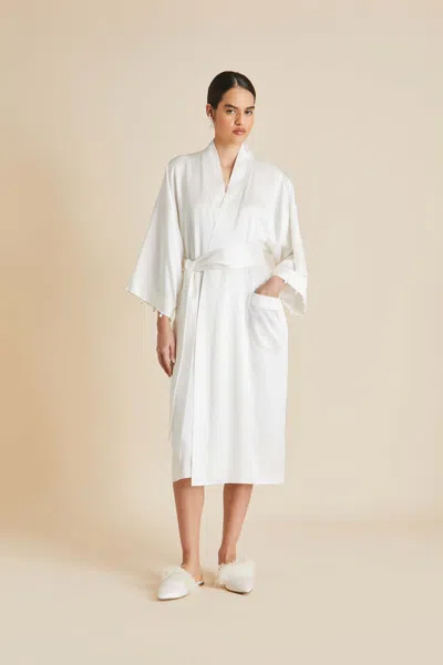 Olivia Von Halle Sabine Ivory Pearl Robe In Silk Satin In White
