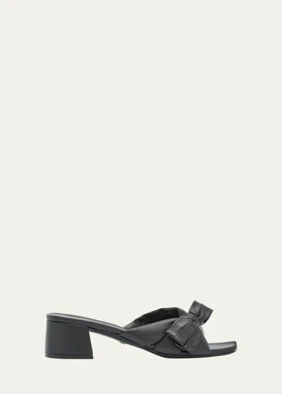 Stuart Weitzman Sofia Lambskin Bow Mule Sandals In Black