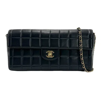 Pre-owned Chanel East West Chocolate Bar Black Leather Shoulder Bag ()