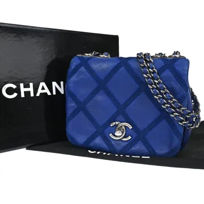 Pre-owned Chanel Mini Matelassé Blue Leather Shoulder Bag ()