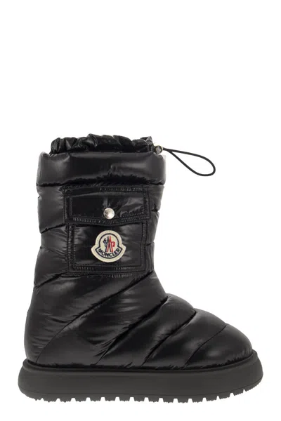 Moncler Women's Gaia Quilted Cold Weather Boots In Black