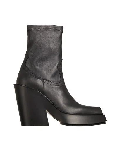 Vic Sleek Black Leather Ankle Boots For Women