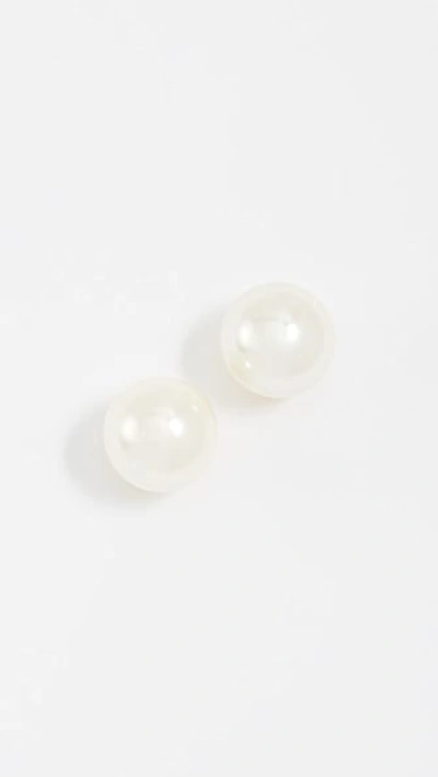 Kenneth Jay Lane Small Glass Pearl Post Earrings In Light Pearl