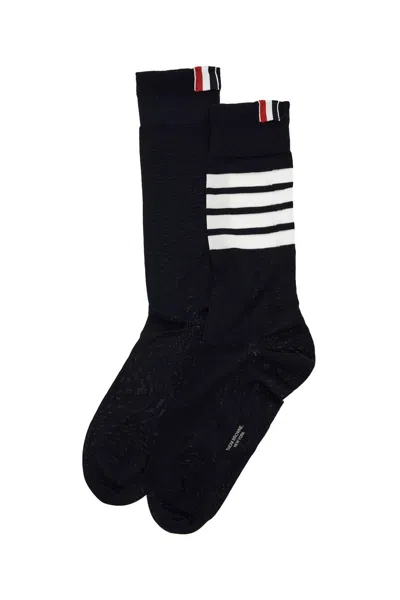 Thom Browne Long 4 Bar Lightweight Cotton Socks In 黑色的
