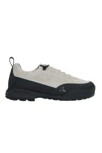 Roa Sneakers In Off White+black