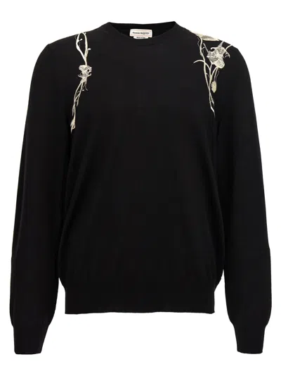 Alexander Mcqueen Embroidery Sweater In White/black