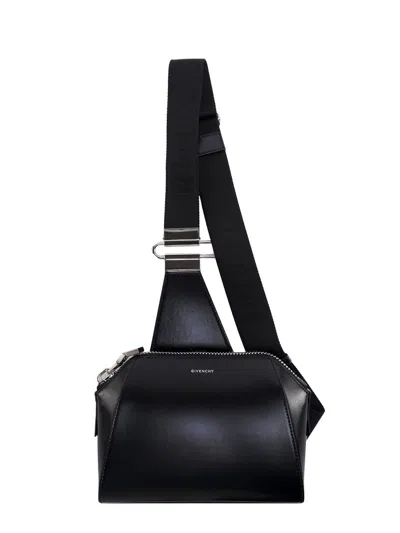 Givenchy Shoulder Bags In Black