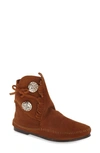 MINNETONKA TWO-BUTTON HARDSOLE BOOTIE,442