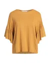 8pm T-shirts In Yellow