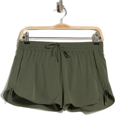 90 Degree By Reflex Lightstreme Hattie Shorts In Burgundy