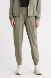 90 Degree By Reflex Warp Power Move Cargo Joggers In Green