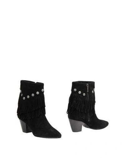 Belle By Sigerson Morrison Ankle Boot In Black