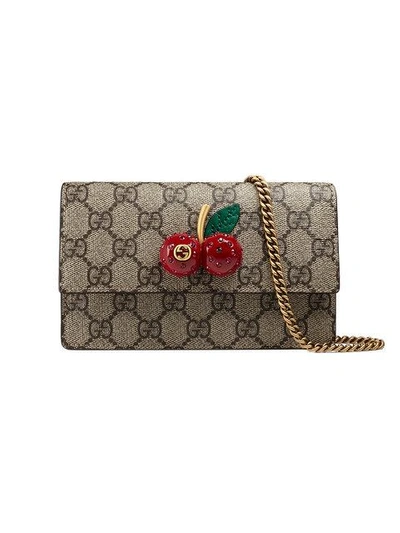Gucci Cherry-embellished Gg Supreme Mini Chain Shoulder Bag In Beige