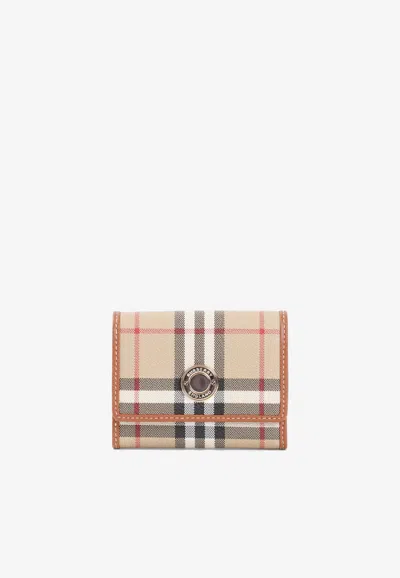 Burberry Lancaster Checked Wallet In Beige