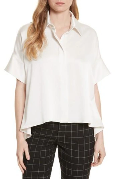 Alice And Olivia Edyth Short-sleeve High-low Drapey Button-down Shirt, White In Off White