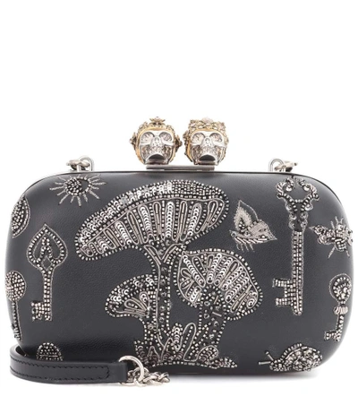 Alexander Mcqueen Queen And King Embroidered Box Clutch In Black