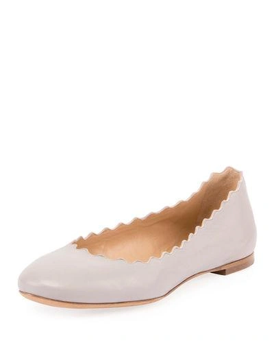 Chloé Lauren Scalloped Leather Ballet Flats In Dove Grey