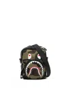 A Bathing Ape 1st Camo Shark Kuriertasche