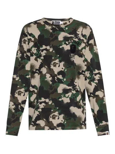 A Bathing Ape Camouflage-print T-shirt In Green