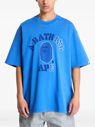 A Bathing Ape Lettering-print T-shirt In Blue