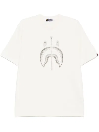 A Bathing Ape Logo-print T-shirt In 中性色