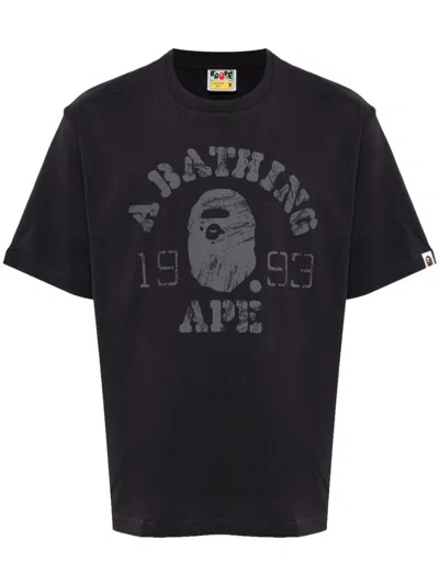 A Bathing Ape Logo Print T-shirt In Black