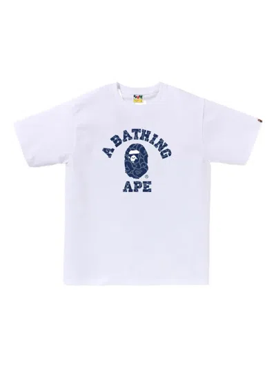 A Bathing Ape T-shirt Mit Logo-print In White