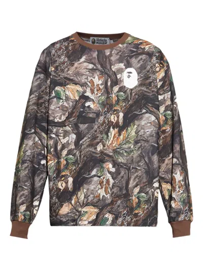 A Bathing Ape Long-sleeve Graphic-print T-shirt In Brown