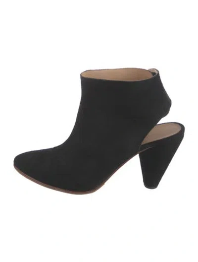 Pre-owned A Detacher Suede Boots In Black